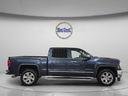 Used 2017 GMC Sierra 1500 SLT w/ SLT Premium Package AWD/4WD image 6