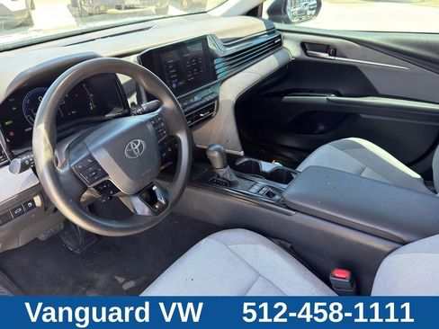 Used 2025 Toyota Camry LE w/ Convenience Package FWD image 10