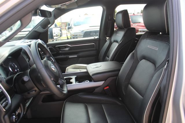 Used 2024 RAM 1500 Laramie AWD/4WD image 13