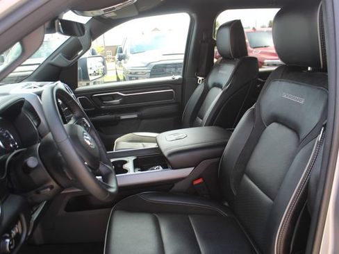 Used 2024 RAM 1500 Laramie AWD/4WD image 13