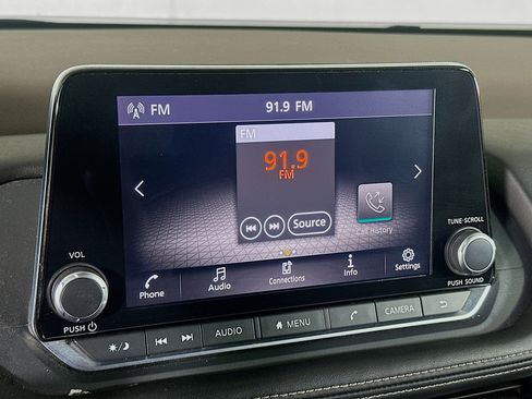 Used 2023 Nissan Rogue SV image 21