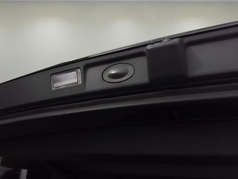 Used 2023 Rivian R1S Adventure image 28