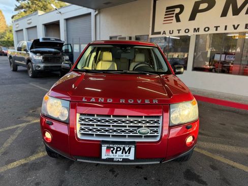 Used 2008 Land Rover LR2 SE image 2
