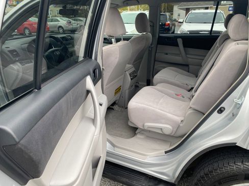 Used 2008 Toyota Highlander 4WD image 12