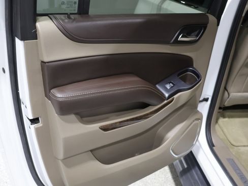 Used 2016 Chevrolet Suburban LT AWD/4WD image 18