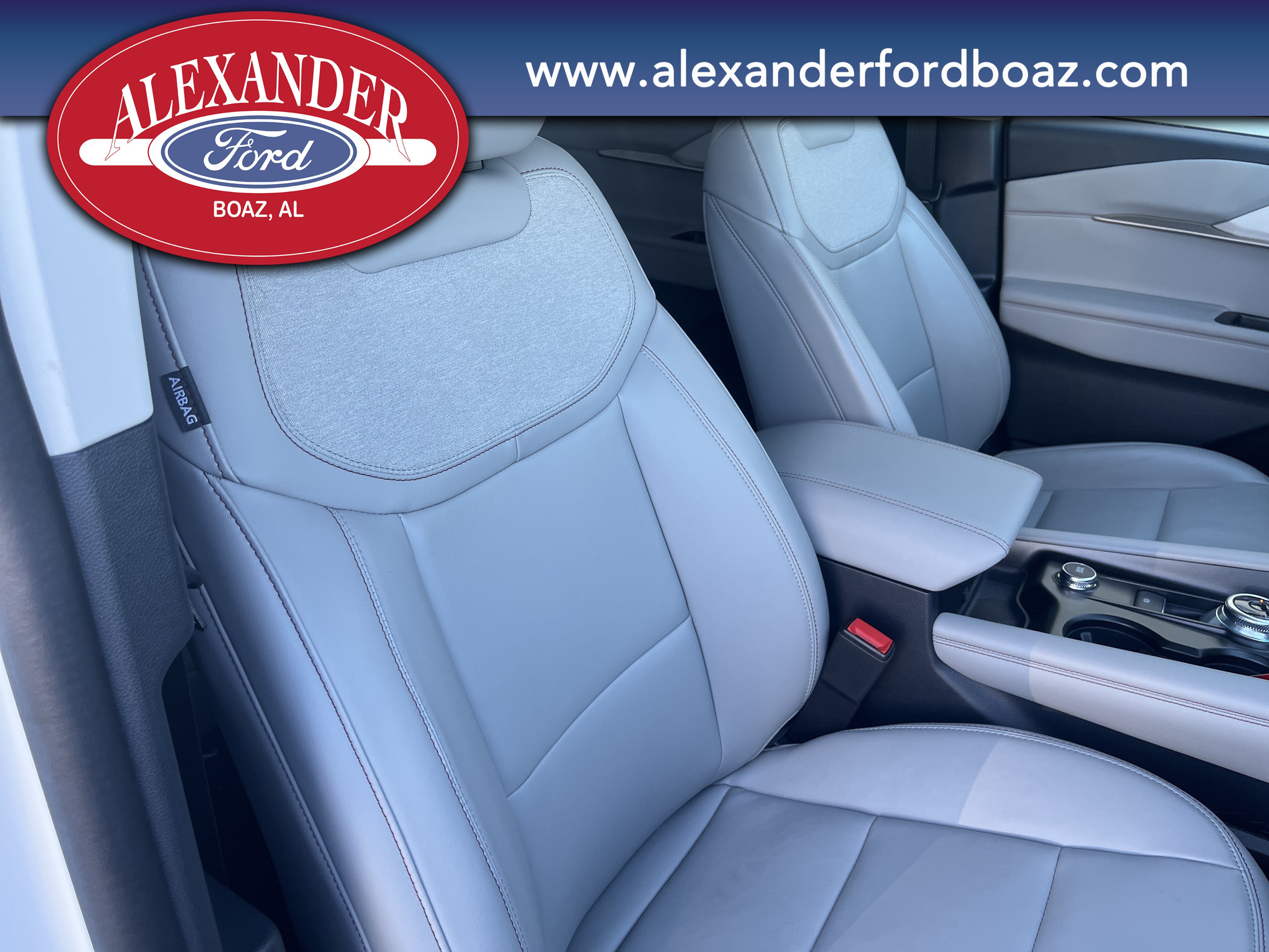 Used 2025 Ford Explorer Active w/ Active Comfort Package AWD/4WD image 16