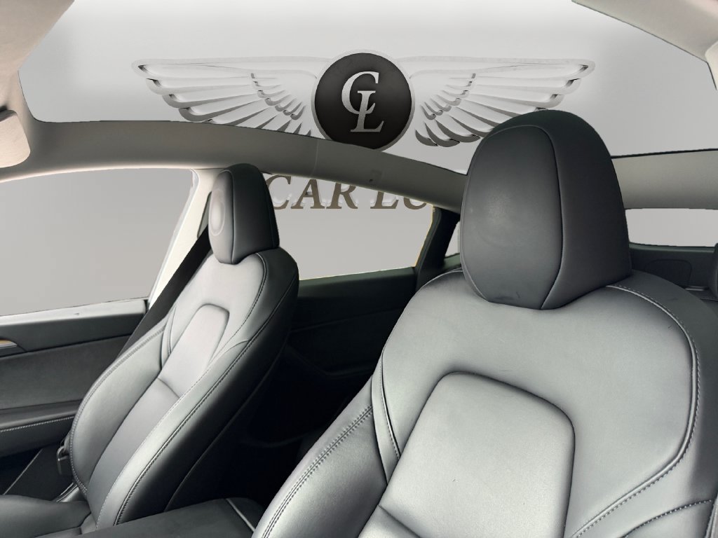 Used 2024 Tesla Model Y Long Range RWD image 9