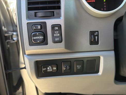 Used 2012 Toyota Tundra Grade image 12