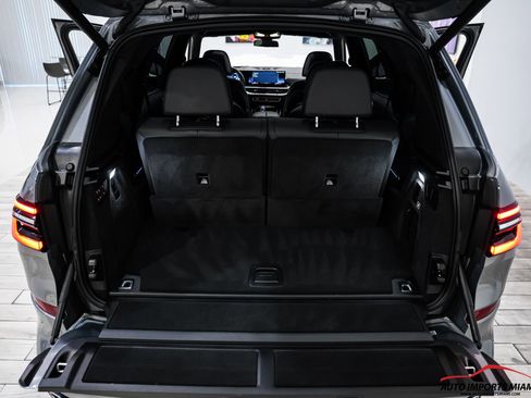 Used 2024 BMW ALPINA XB7 image 79