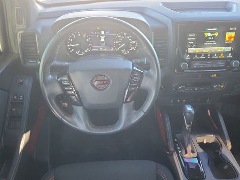 Used 2023 Nissan Frontier PRO-4X w/ Pro Convenience Package image 11
