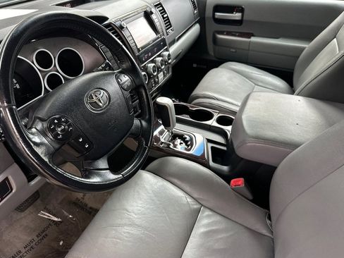Used 2011 Toyota Sequoia Limited image 4