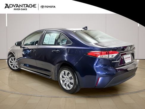 Used 2024 Toyota Corolla LE FWD image 5