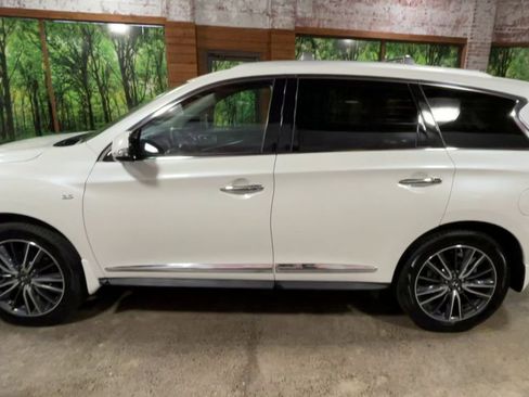 Used 2018 INFINITI QX60 Luxe w/ Deluxe Technology Package image 5