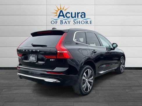 Used 2023 Volvo XC60 B5 Plus image 5
