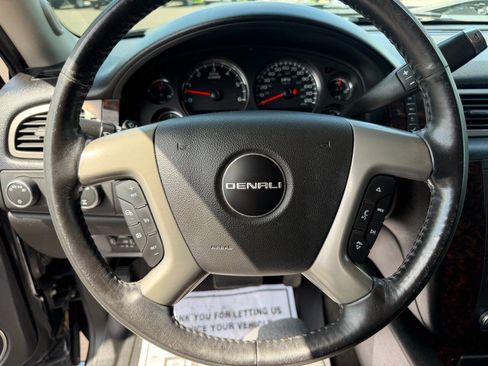 Used 2012 GMC Sierra 2500 Denali w/ Snow Plow Prep Package AWD/4WD image 19