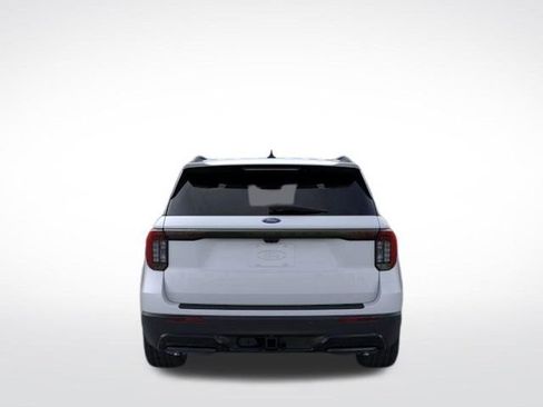New 2026 Ford Explorer ST-Line w/ ST-Line Street Pack image 8