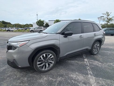 Certified 2025 Subaru Forester Touring AWD/4WD image 1