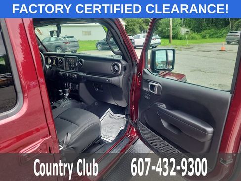 Used 2021 Jeep Gladiator Sport AWD/4WD image 30