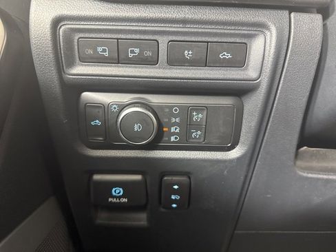 Certified 2022 Ford F150 Platinum w/ Equipment Group 701A High image 19