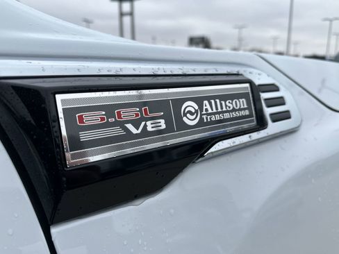 New 2026 GMC Sierra 2500 SLT w/ SLT Premium Package image 31