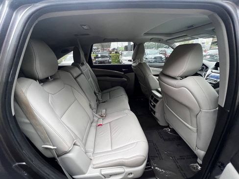Used 2017 Acura MDX FWD w/ Technology Package image 12