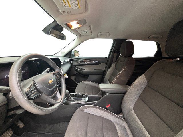 Used 2024 Chevrolet TrailBlazer LT FWD image 9