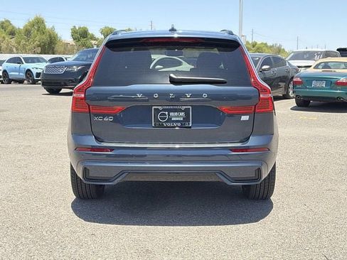 Certified 2022 Volvo XC60 T8 R-Design w/ Advanced Package AWD/4WD image 7