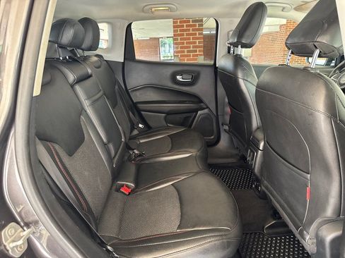 Used 2019 Jeep Compass Trailhawk AWD/4WD image 30