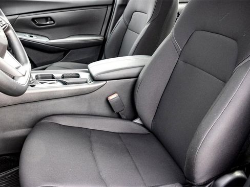 New 2025 Nissan Sentra S image 9