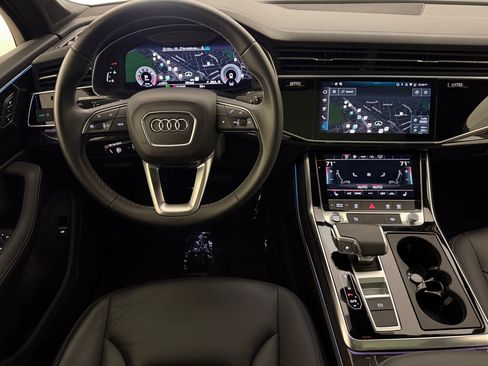 Certified 2025 Audi Q7 2.0T Premium Plus w/ Premium Plus Package AWD/4WD image 29