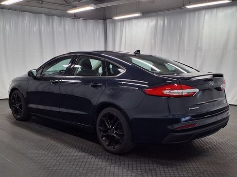 Used 2020 Ford Fusion SE w/ Equipment Group 151A FWD image 2