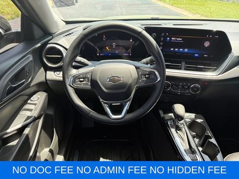 Used 2025 Chevrolet Trax ACTIV w/ Driver Confidence Package FWD image 15