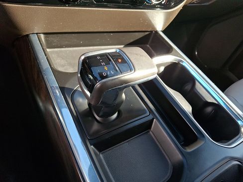 Used 2024 GMC Sierra 1500 SLT w/ SLT Premium Plus Package image 15