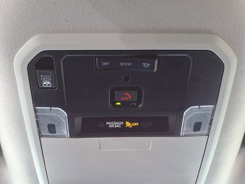 Used 2024 Toyota Tundra Limited image 17