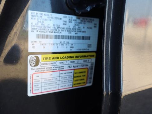 Used 2022 Ford Expedition Limited image 30