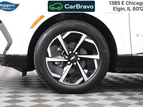 Certified 2025 Chevrolet Equinox EV LT FWD image 4