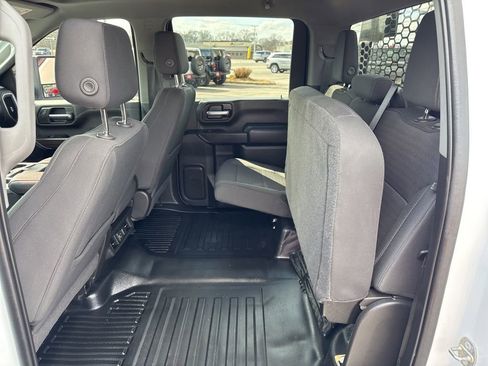 Used 2022 Chevrolet Silverado 3500 LT w/ Convenience Package image 16