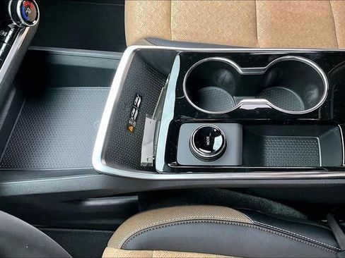 New 2026 Chevrolet Equinox ACTIV w/ Convenience Package III FWD image 8
