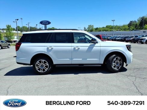 New 2026 Ford Expedition Active AWD/4WD image 4