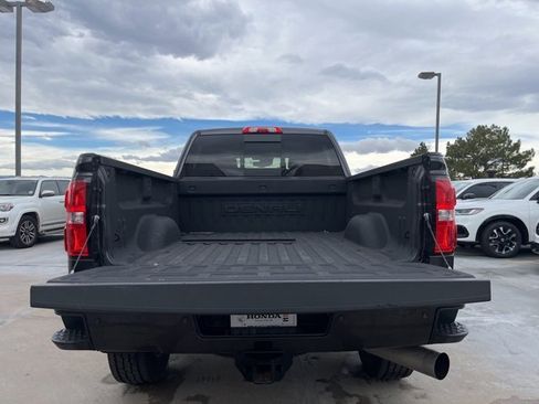 Used 2016 GMC Sierra 2500 Denali w/ Duramax Plus Package image 10