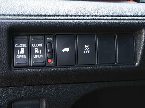 Used 2025 Honda Odyssey Sport-L image 40