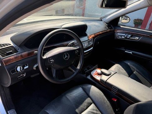 Used 2007 Mercedes-Benz S 550 w/ Premium Pkg 1 image 10