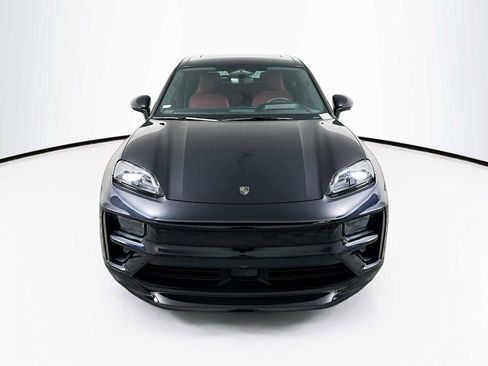 New 2025 Porsche Macan Turbo Electric image 6