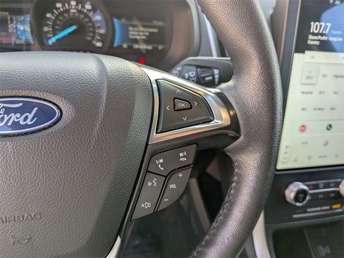 Used 2024 Ford Edge SEL image 22