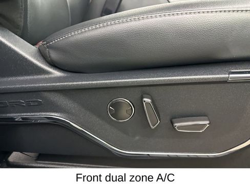 Used 2022 Ford F150 Lariat w/ Equipment Group 502A High image 21