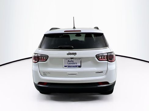 Used 2022 Jeep Compass Latitude AWD/4WD image 6