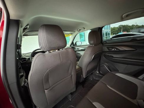 Used 2024 Chevrolet TrailBlazer LT w/ LT Cold Weather Package FWD image 21
