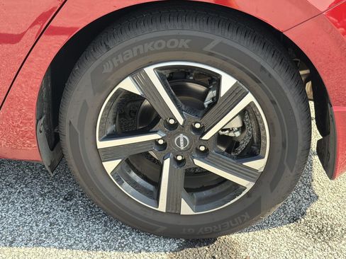 Certified 2025 Nissan Sentra SV w/ All-Weather Package FWD image 32