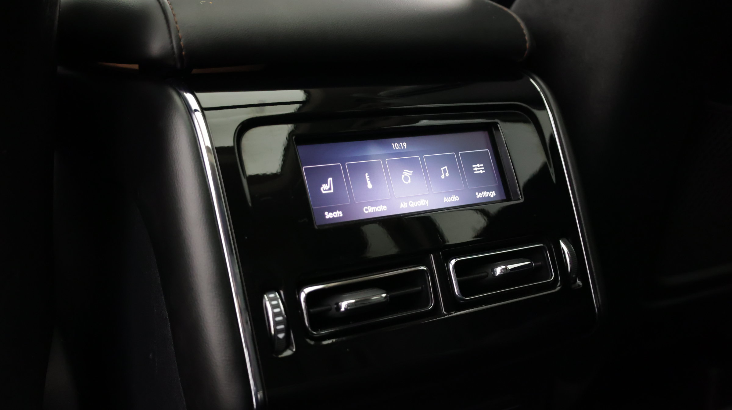 Used 2022 Lincoln Aviator Grand Touring w/ Equipment Group 301A AWD/4WD image 36