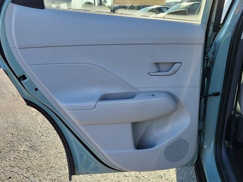 Used 2024 Hyundai Kona SEL image 12